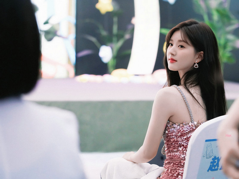 韩国综艺节目美女现场换性感衣服 韩国综艺节目美女现场换性感衣服